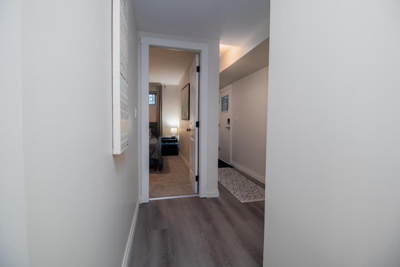 Bright Private Suite Near Departure Bay Beach Nanaimo Exterior foto